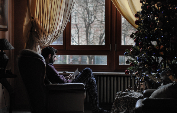 How to Survive Your First Holiday Season in Recovery